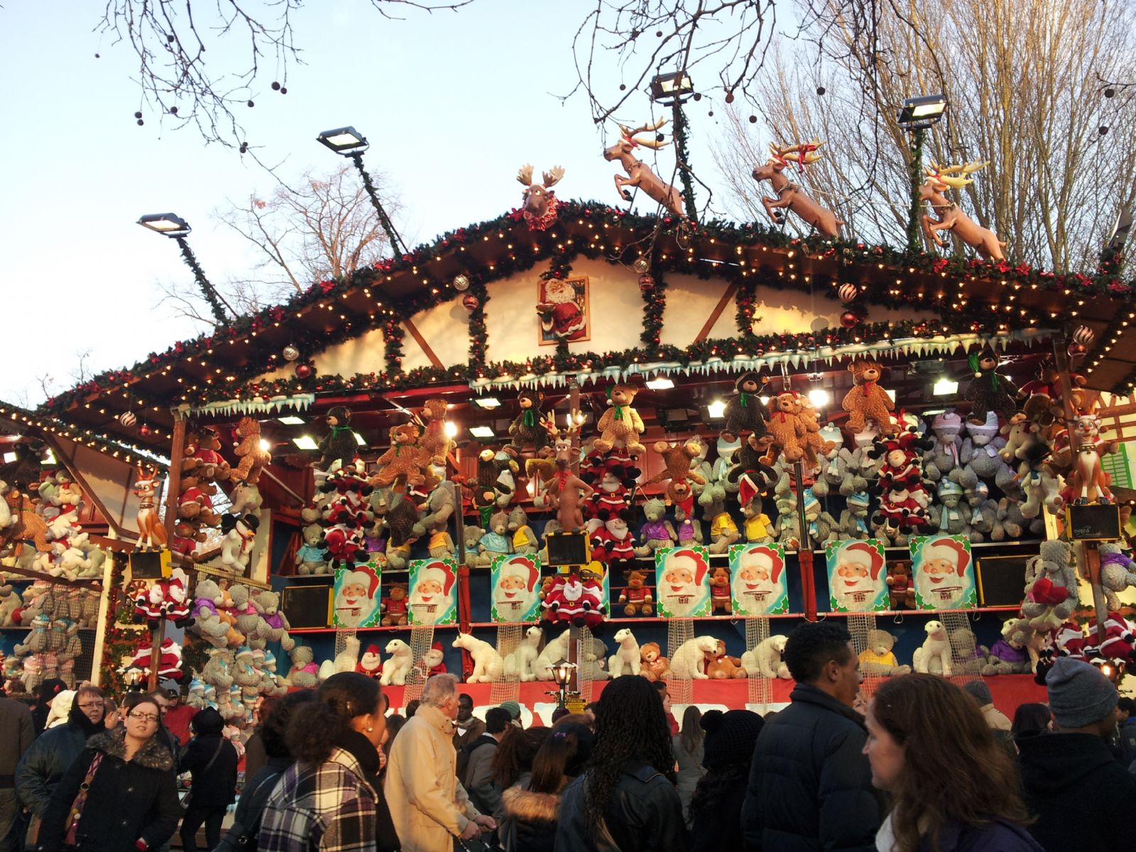WINTER WONDERLAND - HYDE PARK
